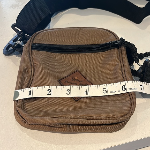 Imperial Motion Cross body bag NWOT - Picture 3 of 7
